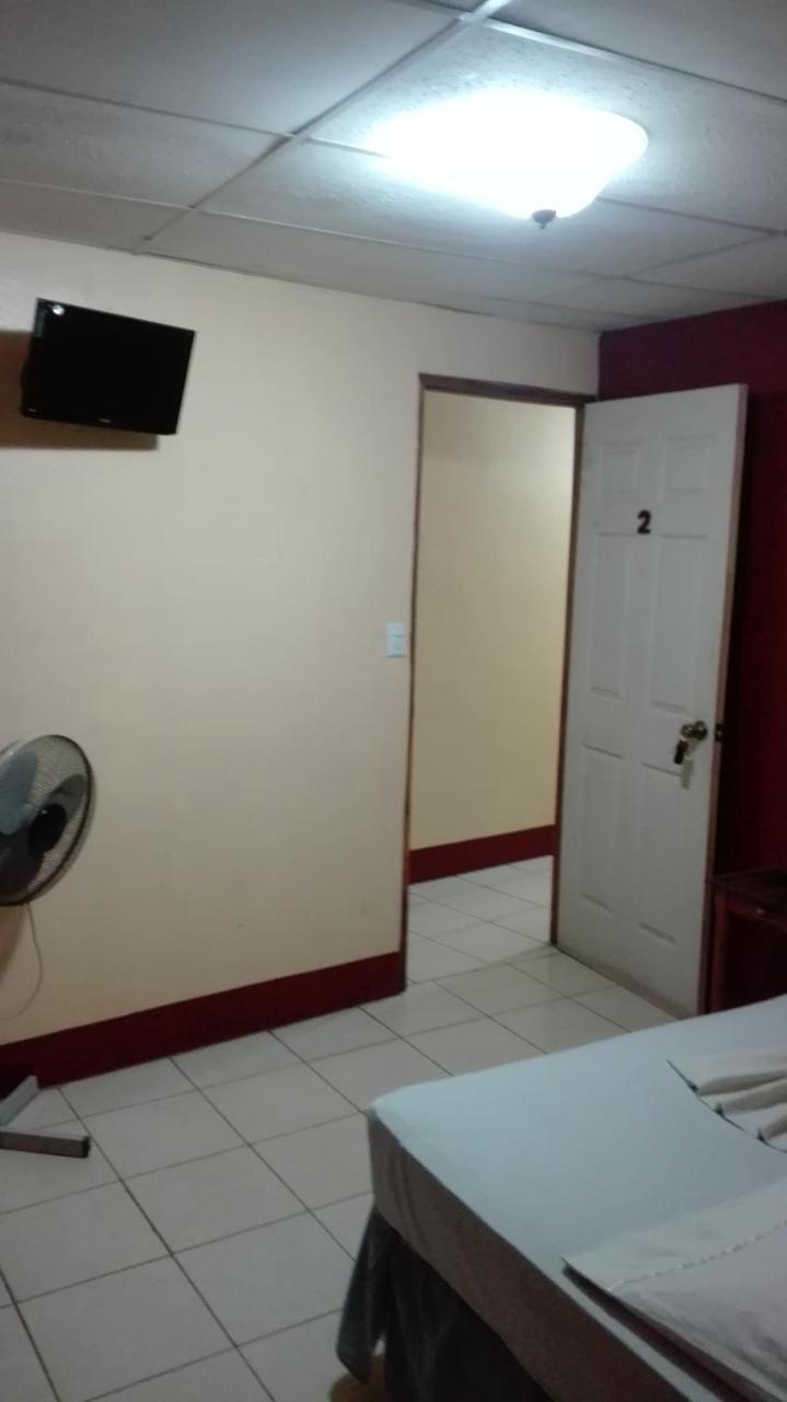 Hostal Don Frank Сан-Карлос Экстерьер фото